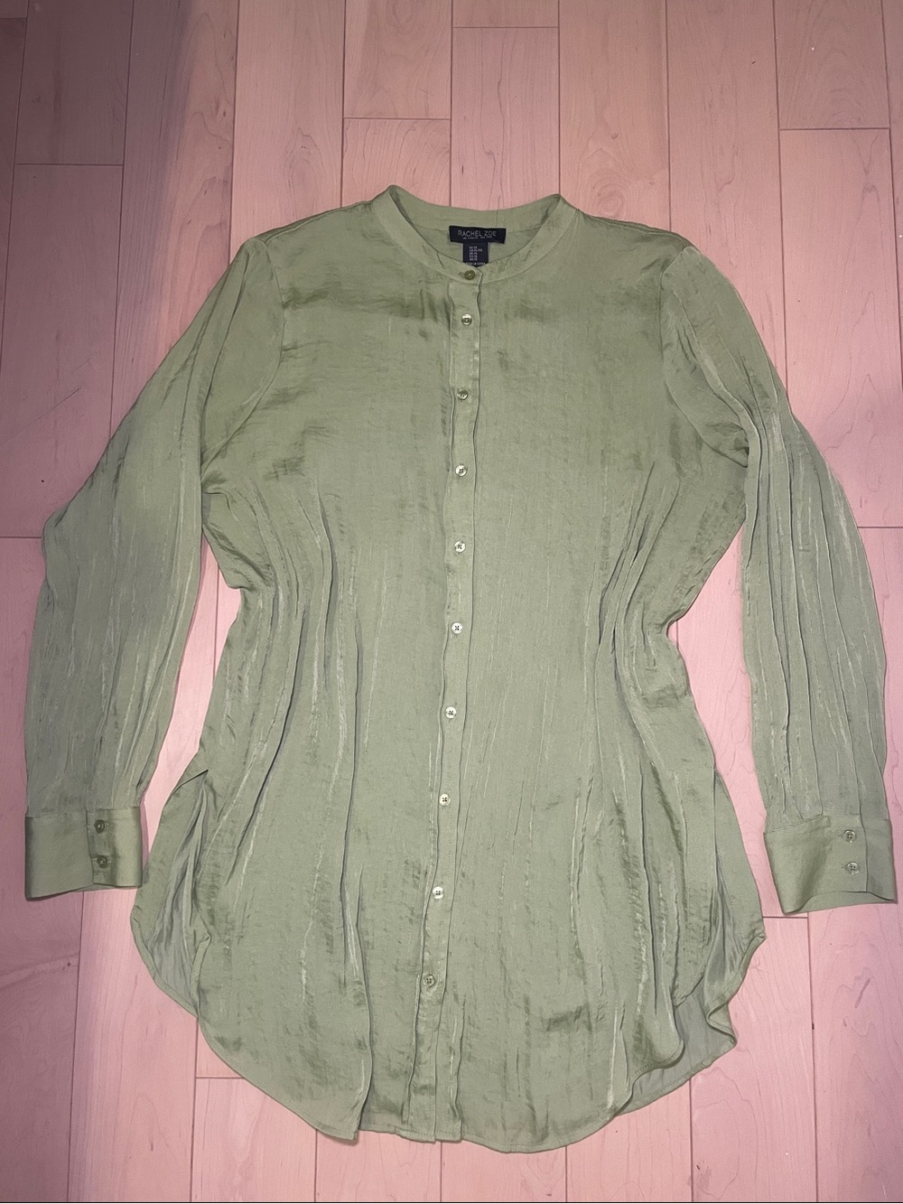RACHEL ZOE Olive Green Button-Down Silk Satin Shirt Boho Stylish Luxury